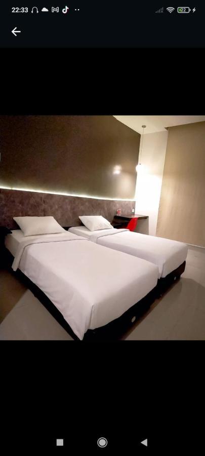 Hotel Cendana Coliving Solo Baru Extérieur photo